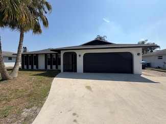 2043 SE Benedictine St, Port Saint Lucie, FL 34983
