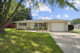 582 Phillips Cir, Antioch, IL 60002
