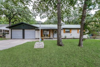 148 Oakhurst Dr, Bedford, TX 76022