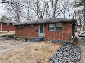 309 Meadowbrook Dr, Danville, VA 24540