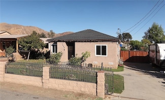 3880 Fox Tail Ln, Riverside, CA 92509