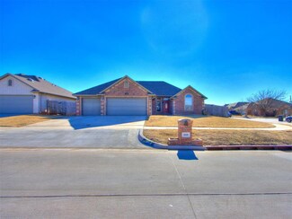 2600 SE 5th St, Moore, OK 73160