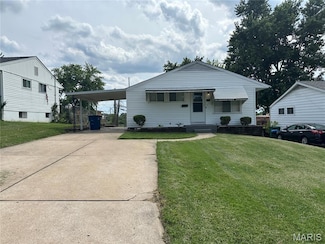 112 Perthshire Rd, Saint Louis, MO 63137