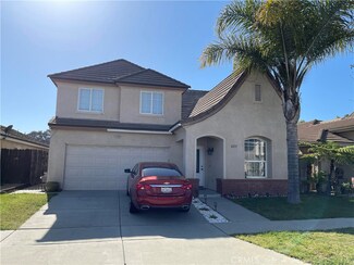 2237 Shay Ave, Santa Maria, CA 93458