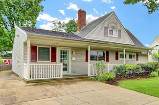 361 Twin Ln S, Wantagh, NY 11793
