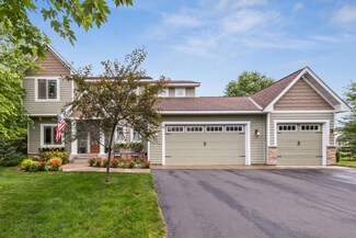 3907 Paradise Ave N, Stillwater, MN 55082
