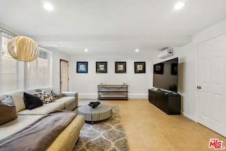 917 N Curson Ave Unit 21, West Hollywood, CA 90046