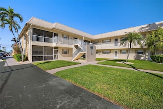 909 SE 46th Ln Unit 202, Cape Coral, FL 33904