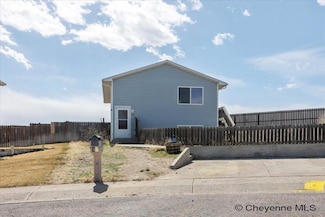 959 Ash St, Wheatland, WY 82201