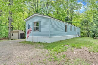52 Terry Dr, Sanford, ME 04073