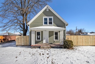 1614 Kendall St, South Bend, IN 46613
