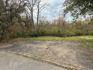 499 Putnam St, Parkersburg, WV 26101