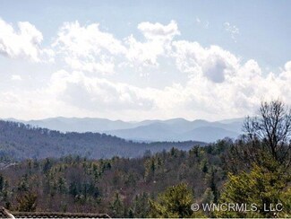 113 Robinhood Rd, Asheville, NC 28804