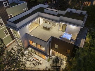 697 Kendall St NE, Atlanta, GA 30312