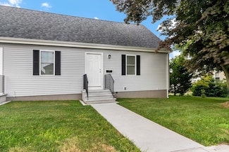 19 Bliss St Unit 2, South Dartmouth, MA 02748