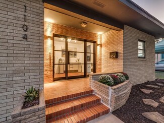 1104 Mountain Lake Rd, Dallas, TX 75224