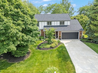 3040 Atoll Dr, Lewis Center, OH 43035