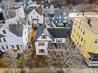 11 Derby St, Waltham, MA 02453