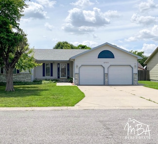 2701 Hennessey Ct, Dodge City, KS 67801