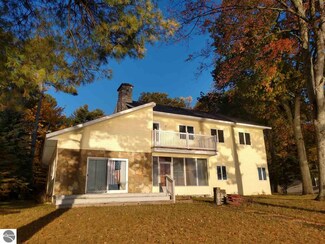 141 S Huron Rd, Au Gres, MI 48703