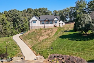 1869 Sierra Ln, Sevierville, TN 37862