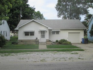 304 N Main St, South Whitley, IN 46787