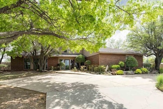 4910 W Gore Blvd, Lawton, OK 73505