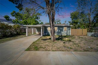 9208 N 27th St, Tampa, FL 33612