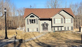 81 Logtown Rd, Port Jervis, NY 12771