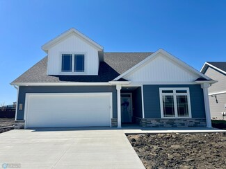 5104 Mira Way W, West Fargo, ND 58078