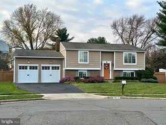 13010 Rock Spray Ct, Herndon, VA 20171