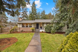 605 NW 180th St, Shoreline, WA 98177