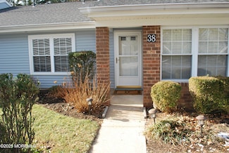 38 Boxwood Terrace Unit 184, Red Bank, NJ 07701