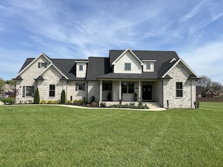 351 Michael Cir, Lafayette, TN 37083