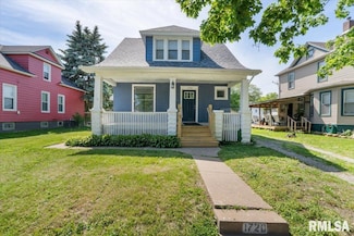 1720 Davie St, Davenport, IA 52804