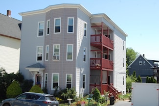 201 Cartier St, Manchester, NH 03102