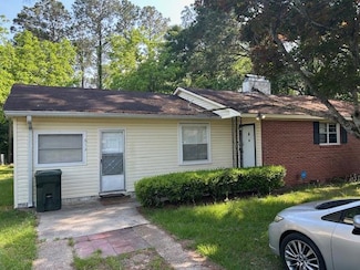 612 Coventry Cir, Moultrie, GA 31768
