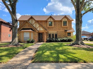 110 Shadow Wood Dr, Sugar Land, TX 77498