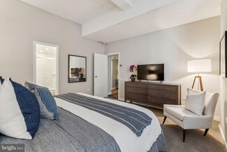 875 Sansom St Unit 1415, Philadelphia, PA 19107
