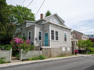 26 Anthony St, Newport, RI 02840