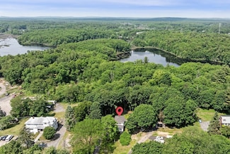 123 Forest St, Middleton, MA 01949