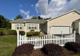 42 Kathryn Ln Unit 27, Bangor, ME 04401
