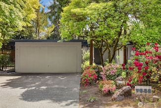 7633 NE 123rd St, Kirkland, WA 98034