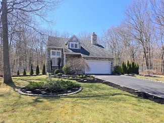150 Hammond Ln, Centereach, NY 11720