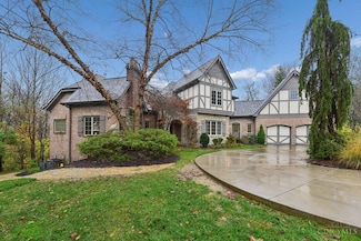 335 Ashley Ln, Cincinnati, OH 45215