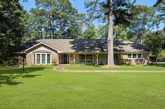 505 Westover Dr, McComb, MS 39648