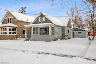 713 2nd St N, Fargo, ND 58102