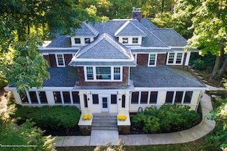 42 Keystone Dr, Atlantic Highlands, NJ 07716