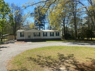 227 Lake Moultrie Dr, Bonneau, SC 29431