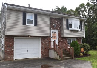 15 Thimbleberry Ave, East Wareham, MA 02538